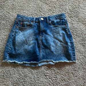 Nobo skirt, size 11, mid rise, stretchy